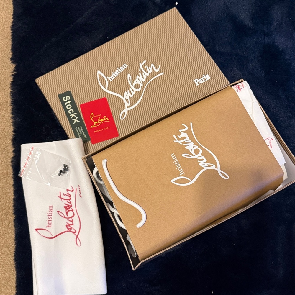 Christian Louboutin Brown Gift Box - Picture 3 of 9